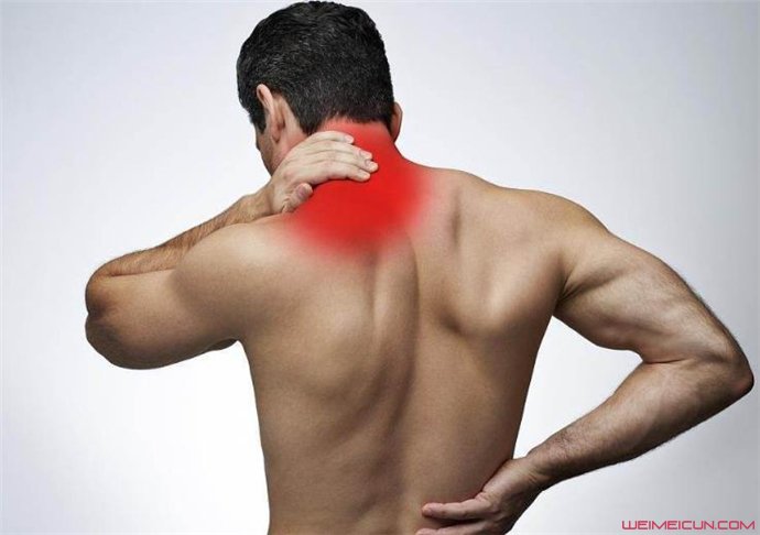 后背疼痛是什么原因